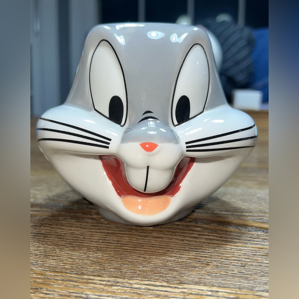 Looney Tunes Bugs Bunny Sculpted 3D Mug - NEW w/o Box